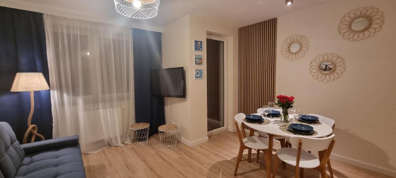 Apartament Osiem Gwiazdek Dziwnówek Buitenkant foto